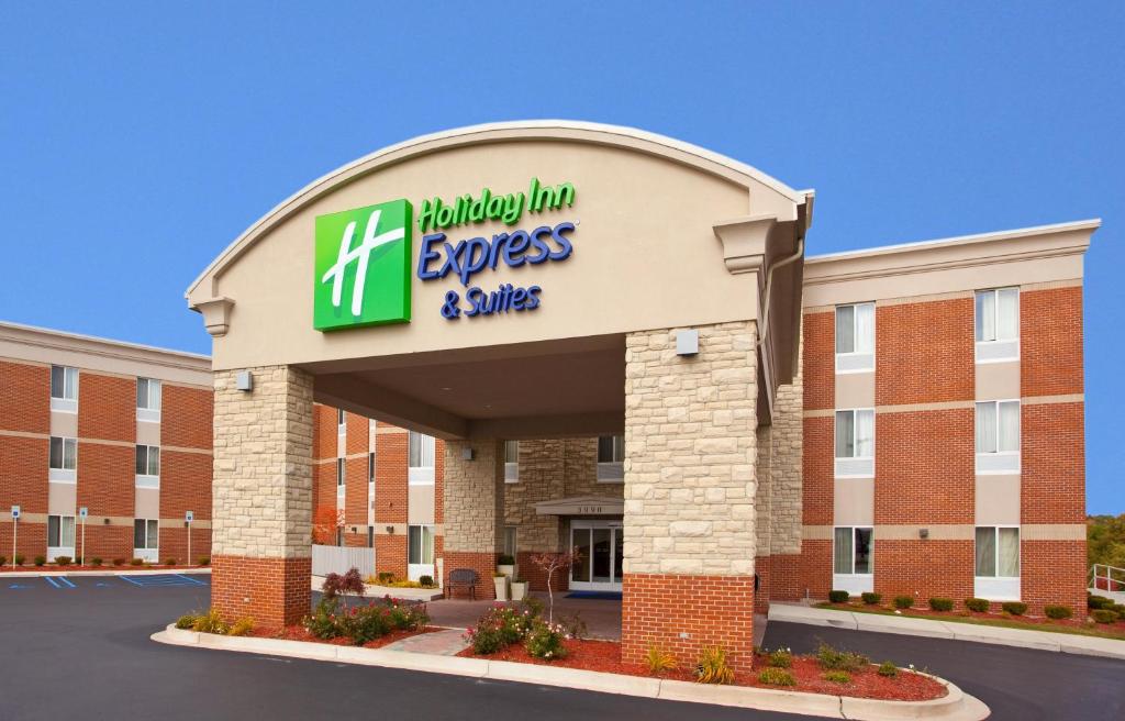 Holiday Inn Express Hotel & Suites Auburn Hills an IHG Hotel Main image 1